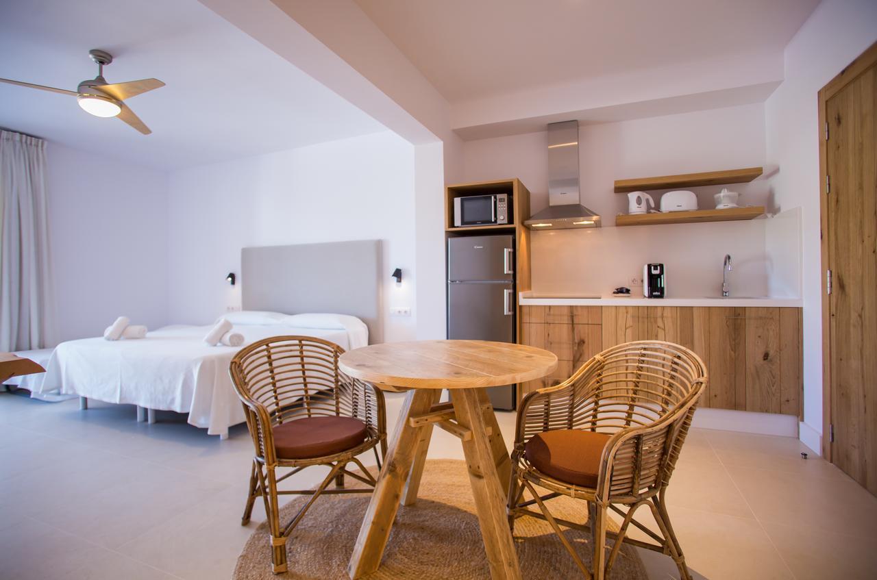 Sa Cala Suites Es Caló Eksteriør bilde