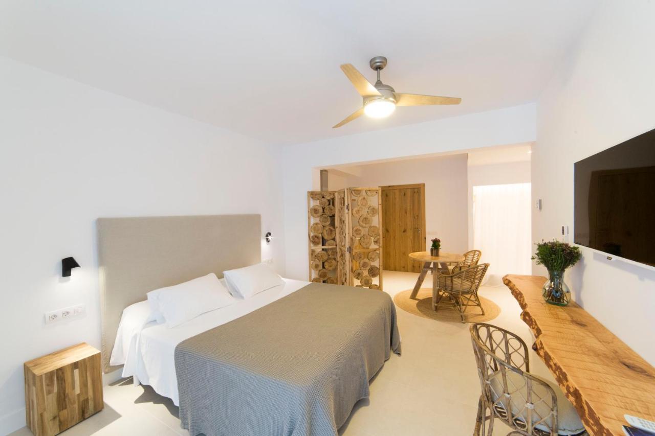 Sa Cala Suites Es Caló Eksteriør bilde